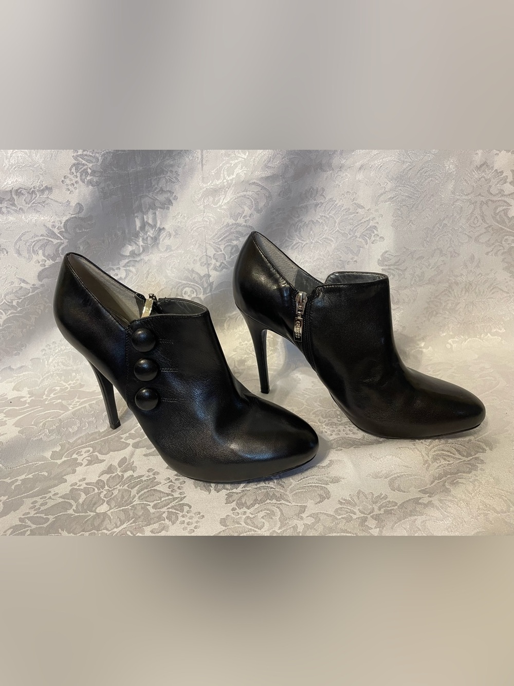 Nine West Black Leather Stiletto Ankle Booties - Size 8.5”
